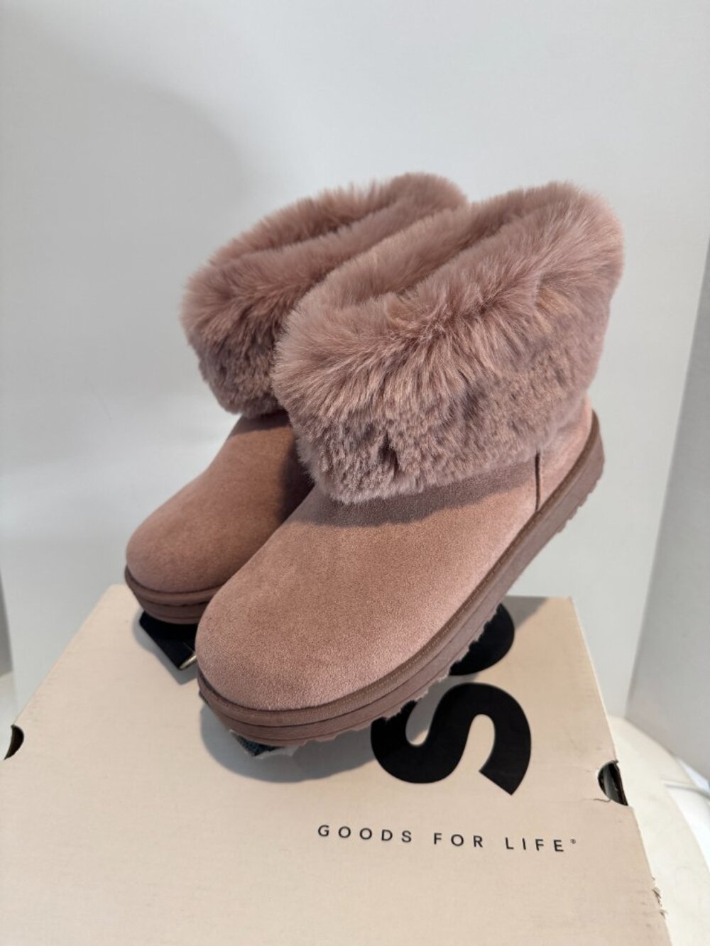 So Coatimundi Mauve Cozy Women's Boots size 6.5